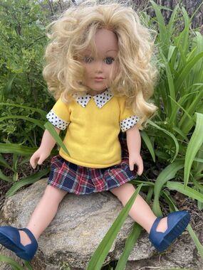 Citi Toys 18 inch Girl Doll Blonde Hair Plaid Skirt yellow Top Blue Shoes 2013